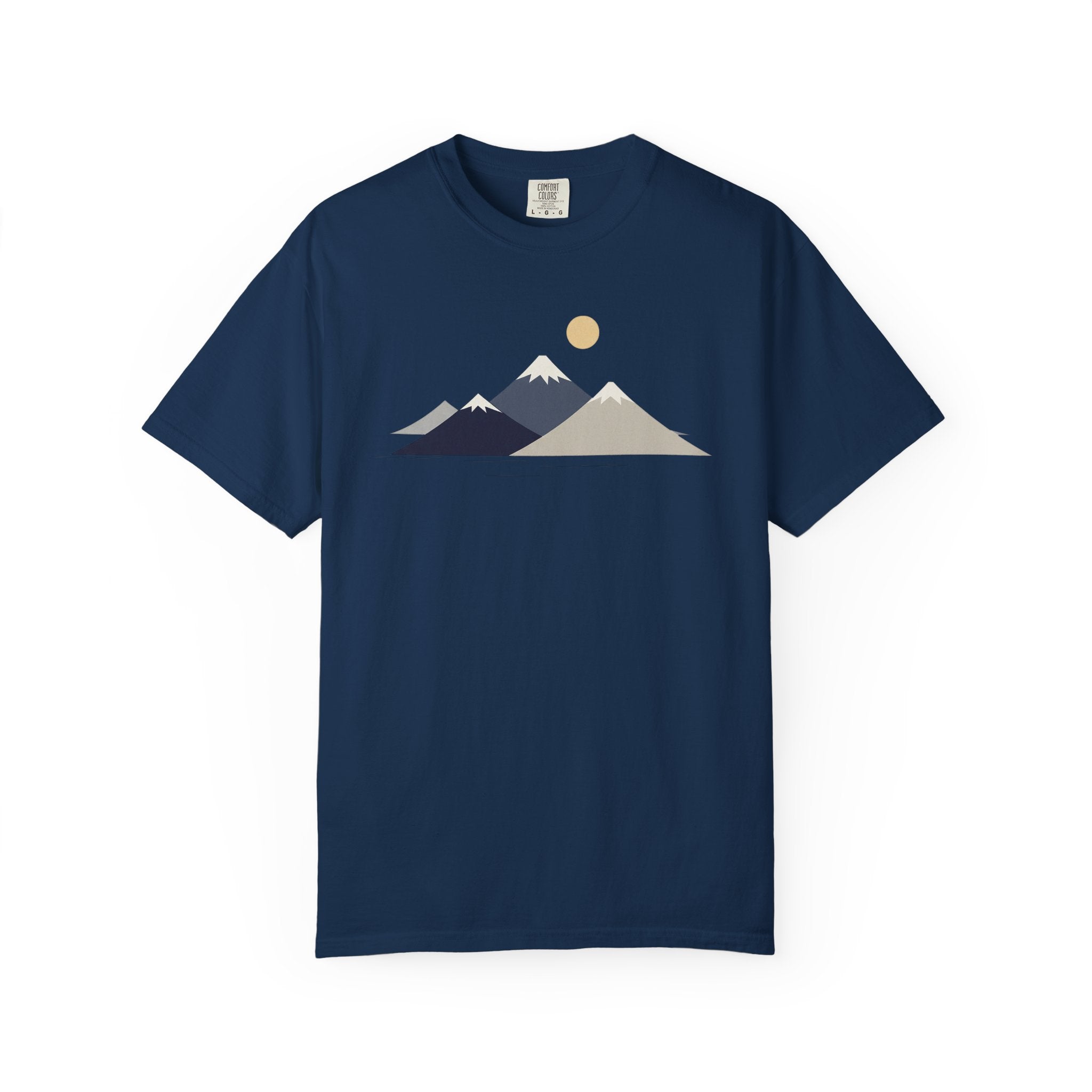 Minimal Mountain Graphic T-Shirt — Neutral Sunset Nature Tee