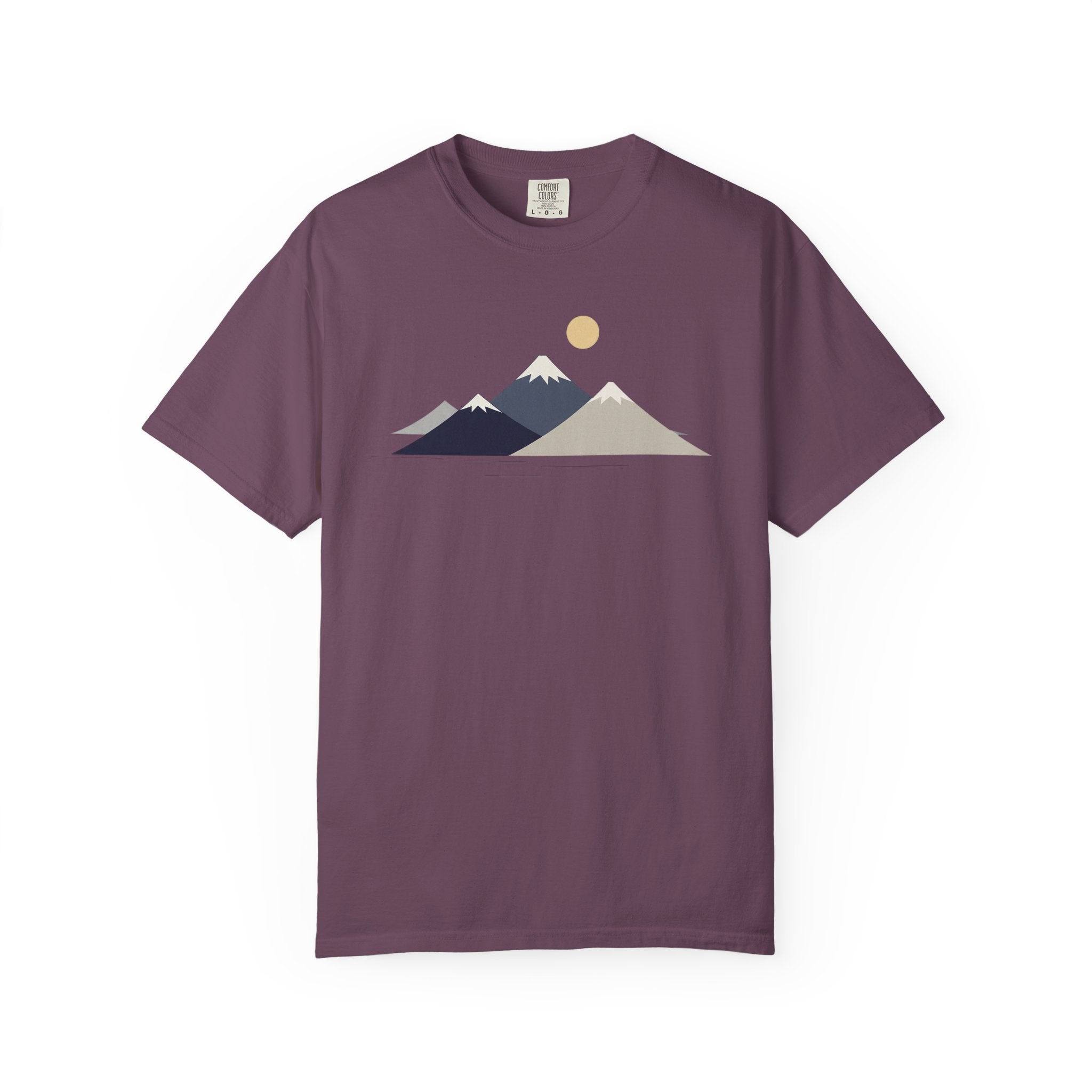 Minimal Mountain Graphic T-Shirt — Neutral Sunset Nature Tee
