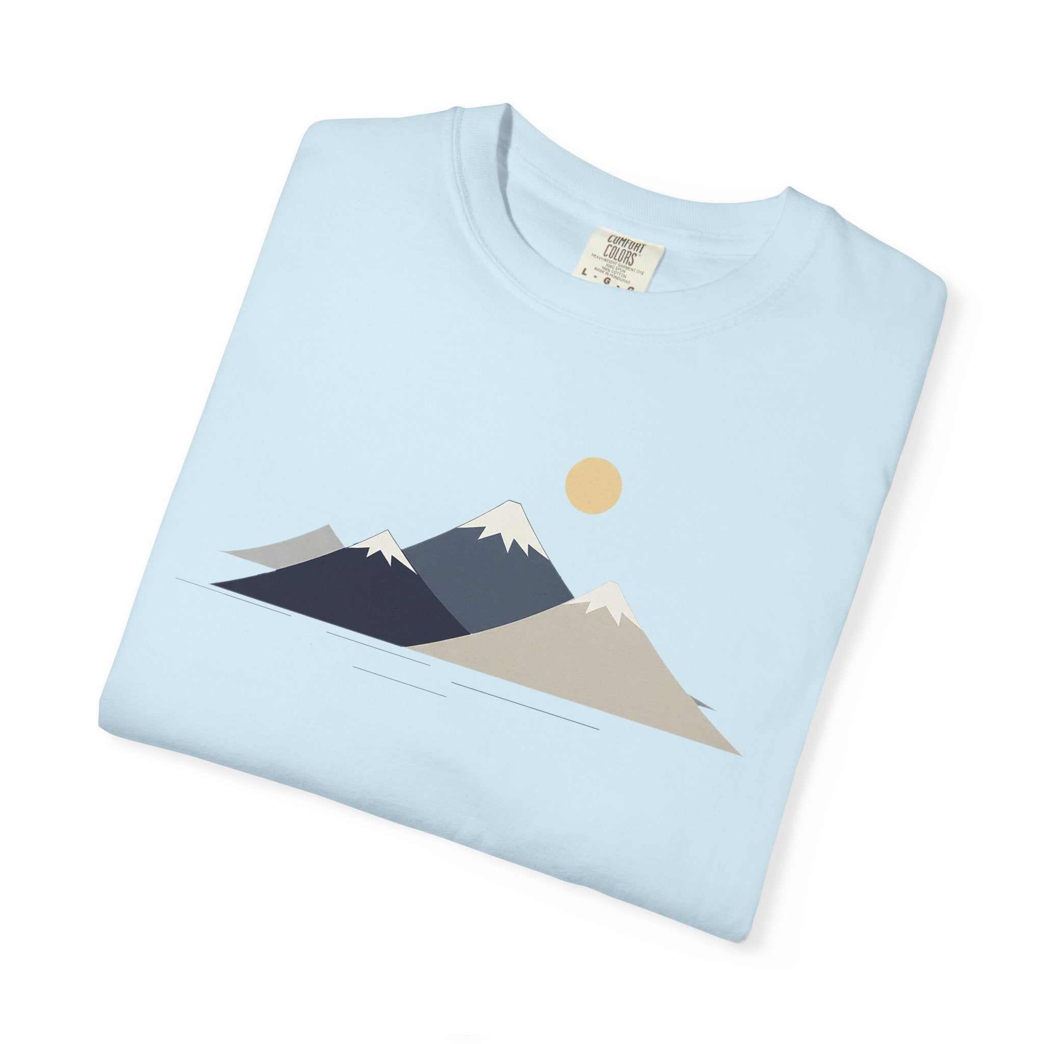Minimal Mountain Graphic T-Shirt — Neutral Sunset Nature Tee