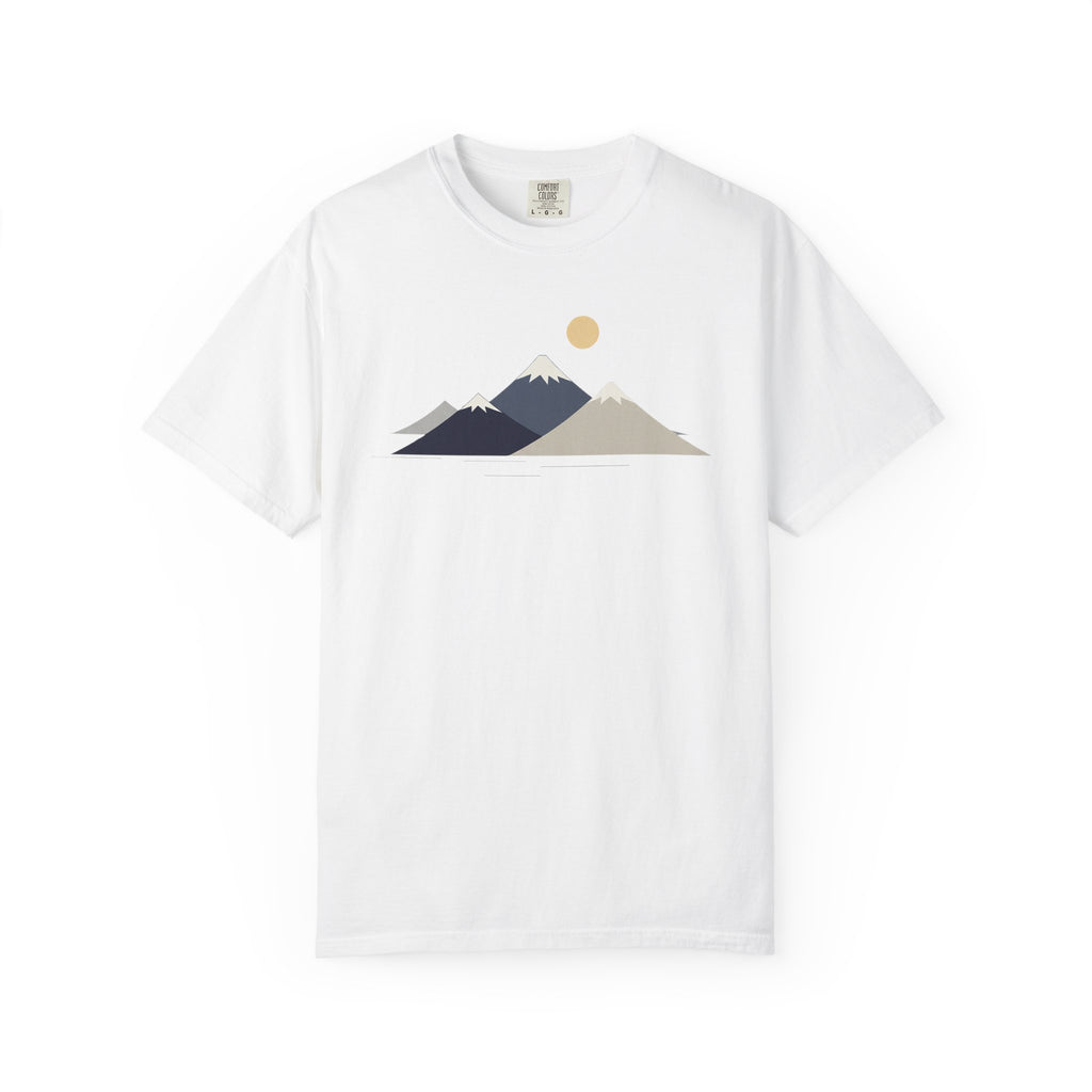 Minimal Mountain Graphic T-Shirt — Neutral Sunset Nature Tee