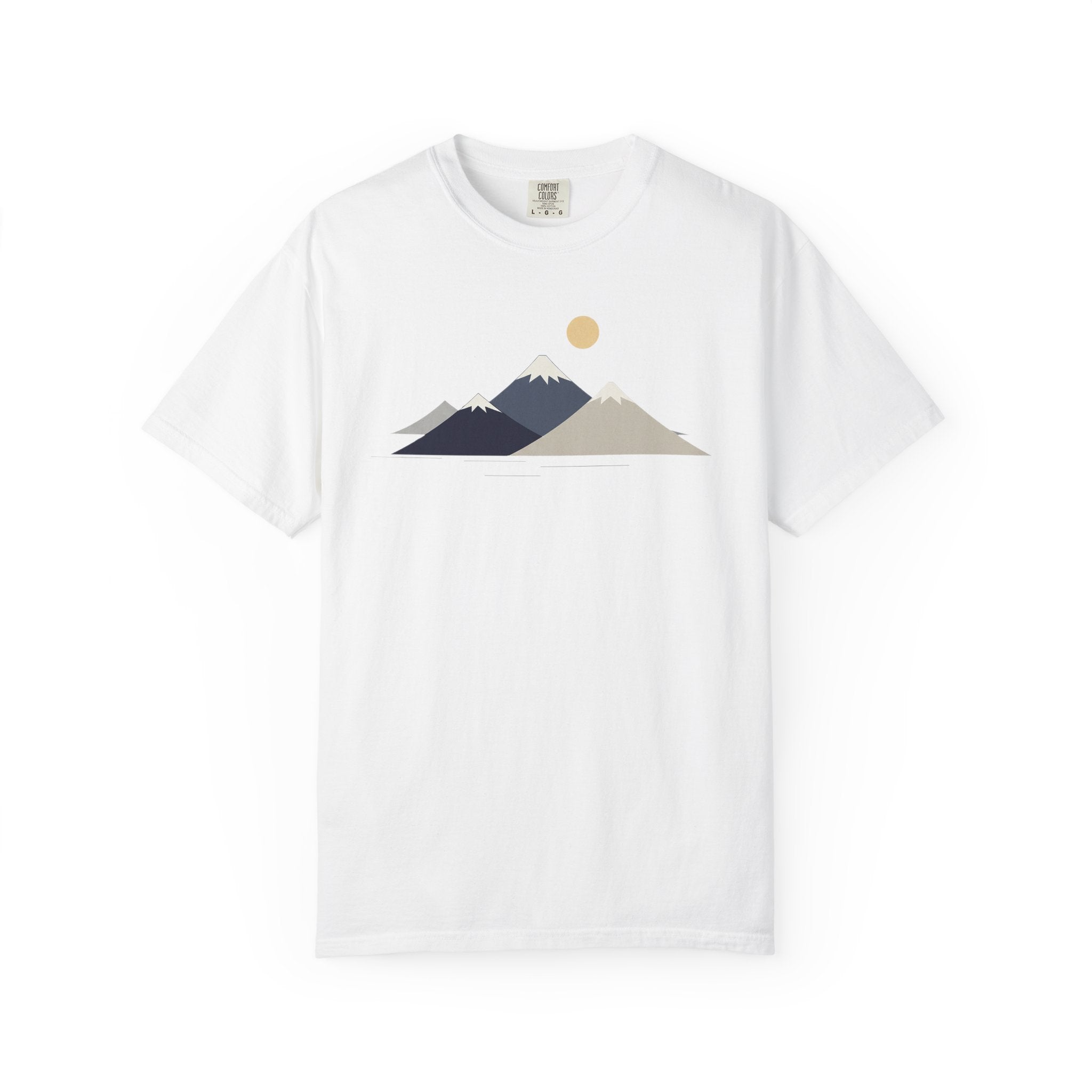 Minimal Mountain Graphic T-Shirt — Neutral Sunset Nature Tee