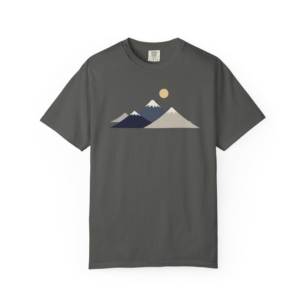 Minimal Mountain Graphic T-Shirt — Neutral Sunset Nature Tee
