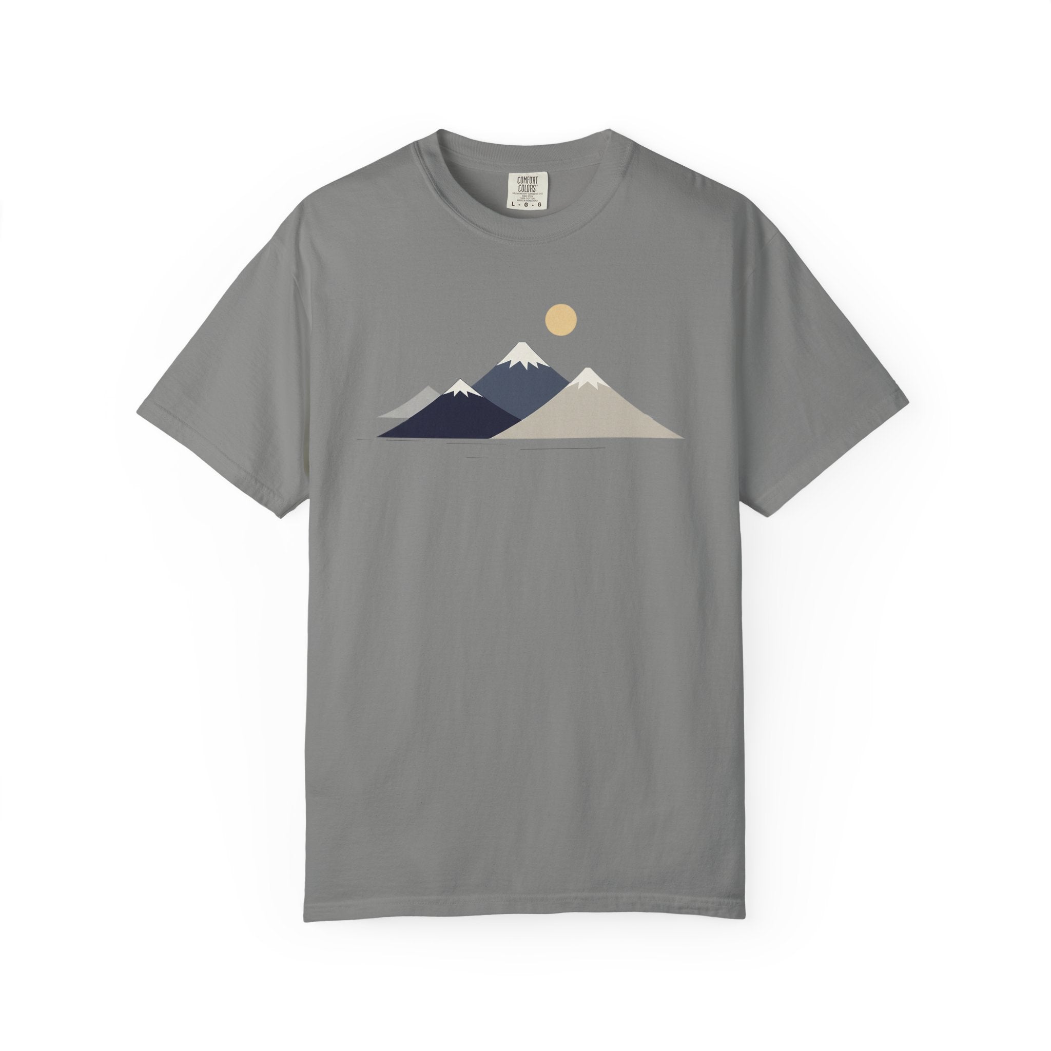 Minimal Mountain Graphic T-Shirt — Neutral Sunset Nature Tee