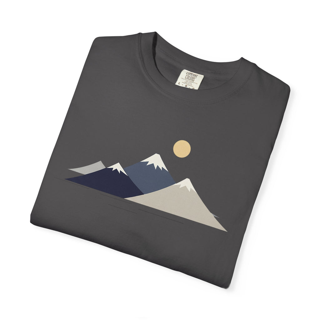 Minimal Mountain Graphic T-Shirt — Neutral Sunset Nature Tee
