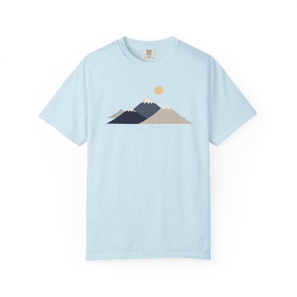 Minimal Mountain Graphic T-Shirt — Neutral Sunset Nature Tee