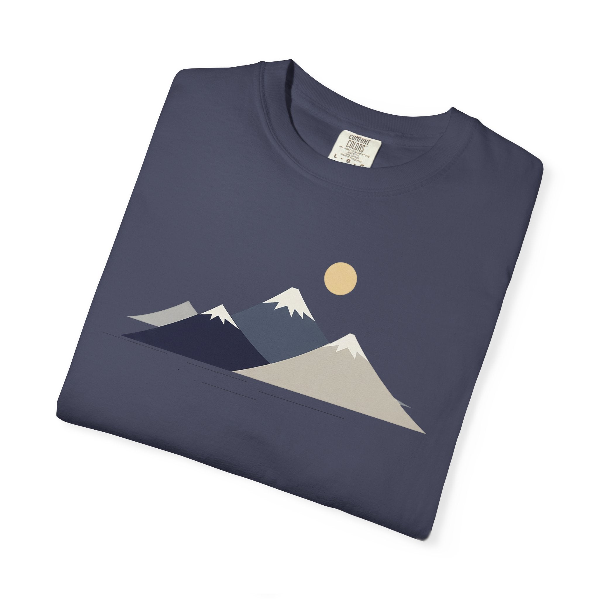 Minimal Mountain Graphic T-Shirt — Neutral Sunset Nature Tee