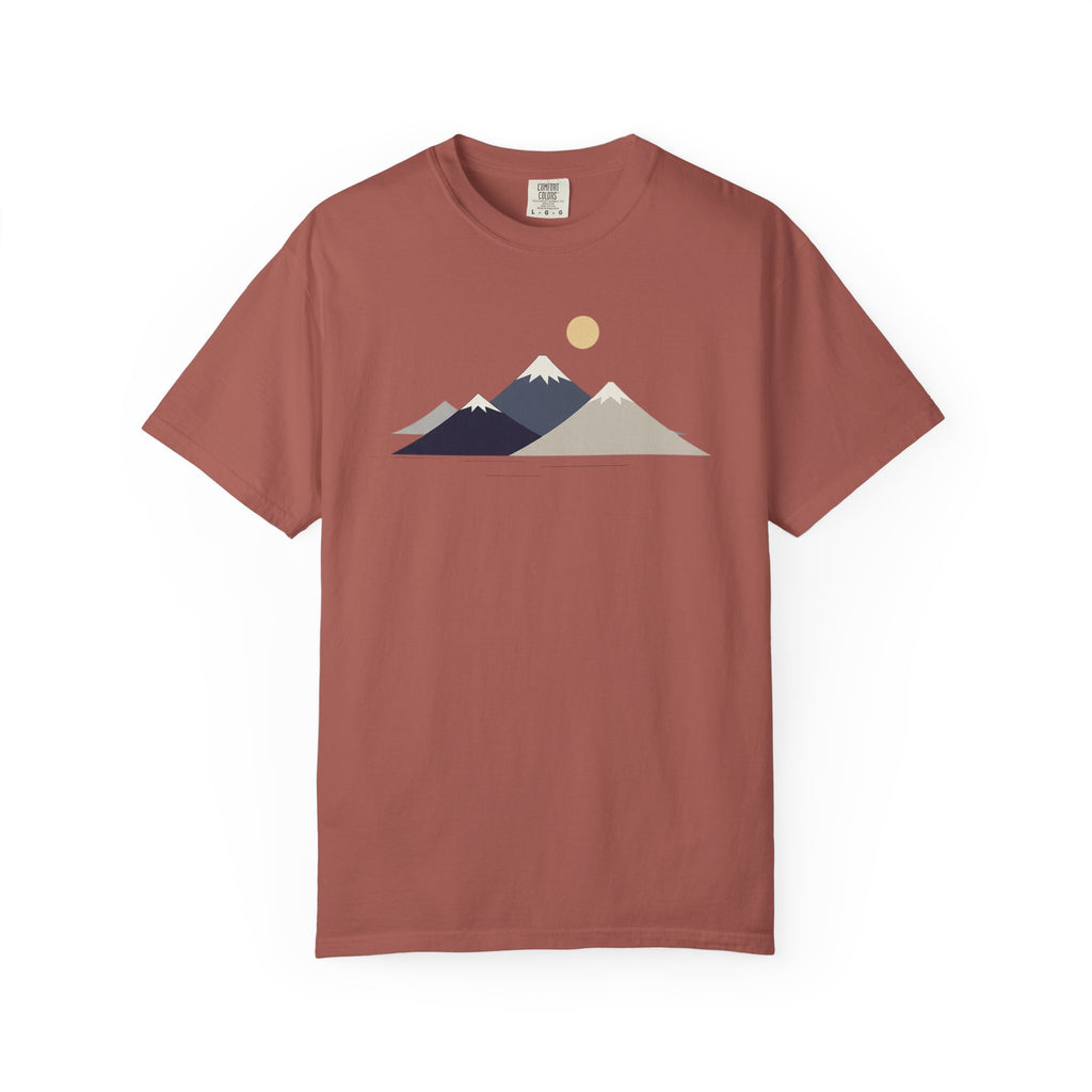 Minimal Mountain Graphic T-Shirt — Neutral Sunset Nature Tee