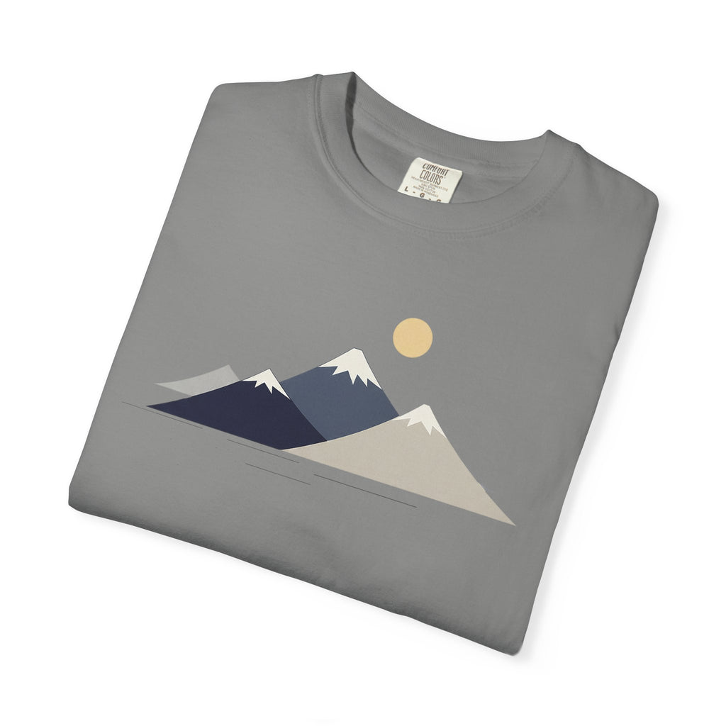 Minimal Mountain Graphic T-Shirt — Neutral Sunset Nature Tee